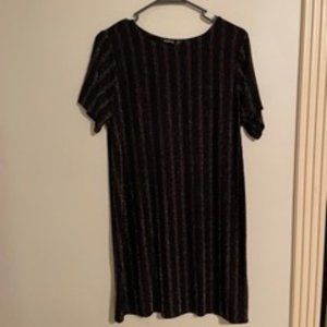 Boohoo Black and Multicolored Dress in Size 6